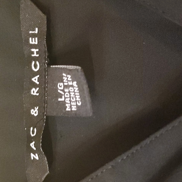 Zac & Rachel sheer pleated back, black, sleeveless tunic blouse - Picture 5 of 11